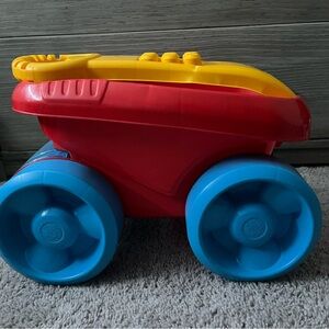 Mega Bloks Block Scooping Wagon